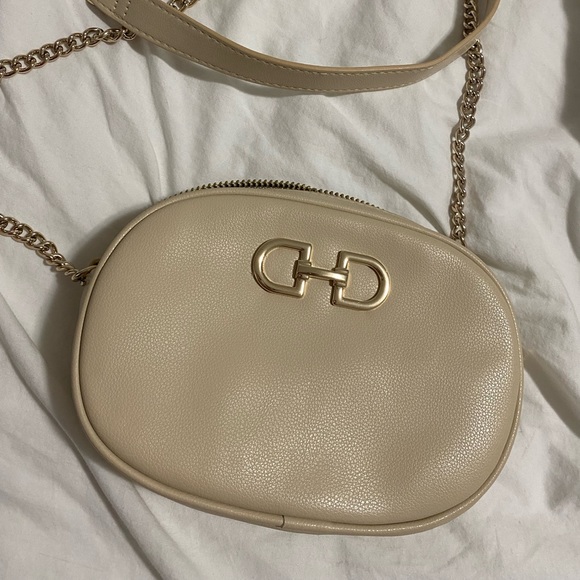 H&M crossbody bag in cream color - Picture 1 of 4